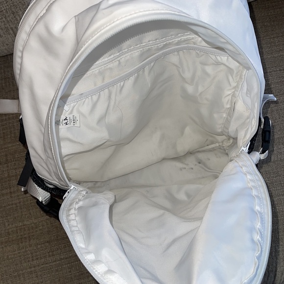 Lululemon All Hours Backpack - Picture 12 of 15